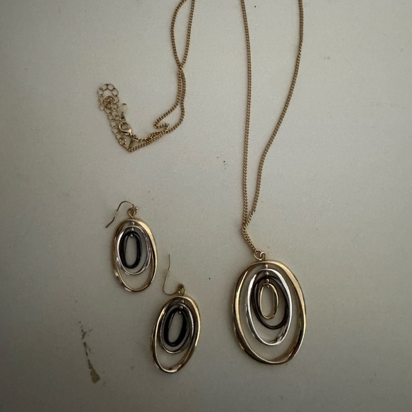 Chico's Jewelry - Elegant Gold and Black Jewelry Set